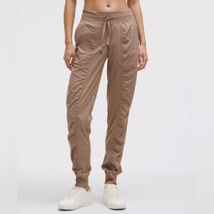 Lululemon Dance Studio Joggers - Great for Safari!